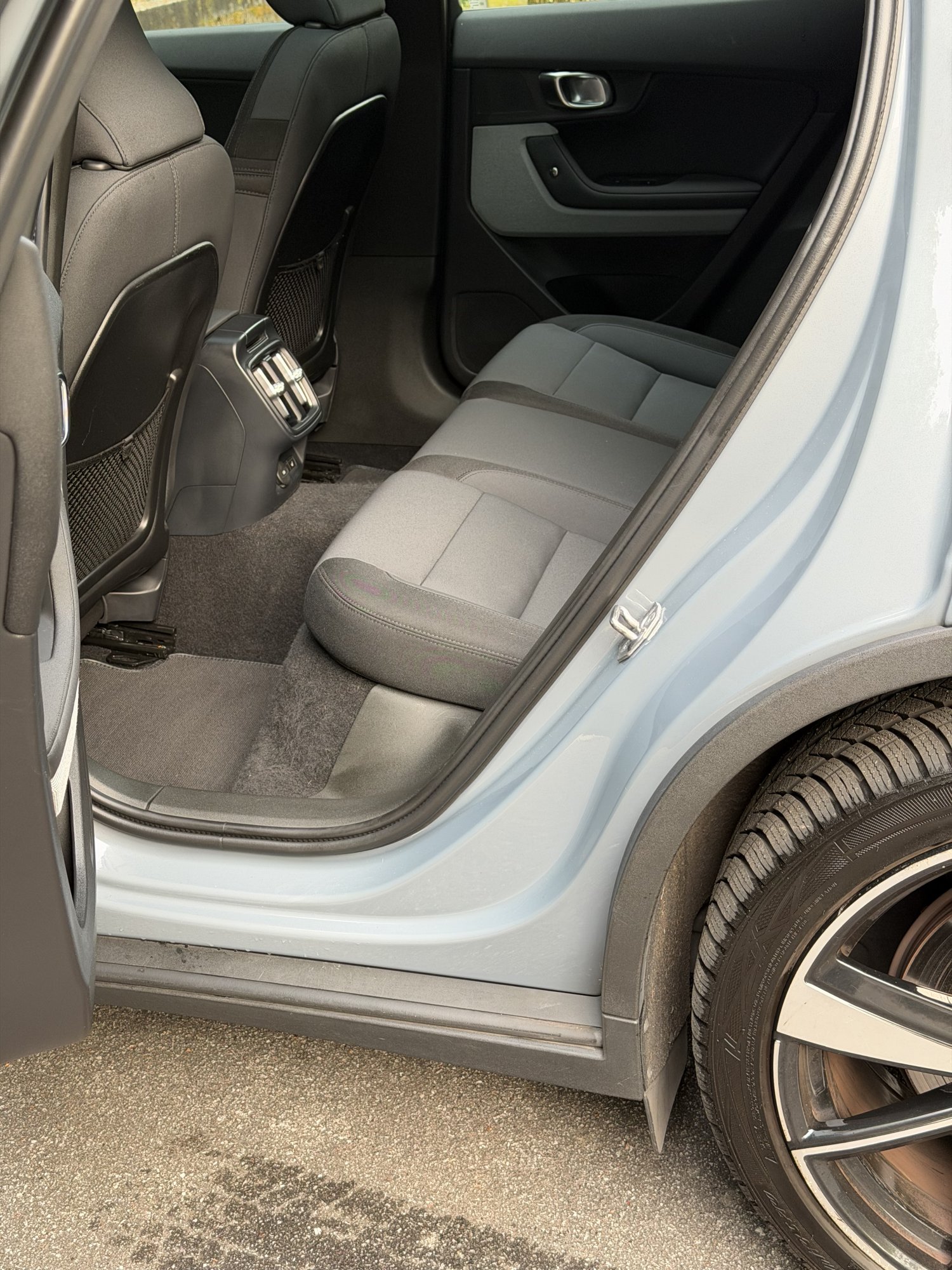 polestar-2-awd-23